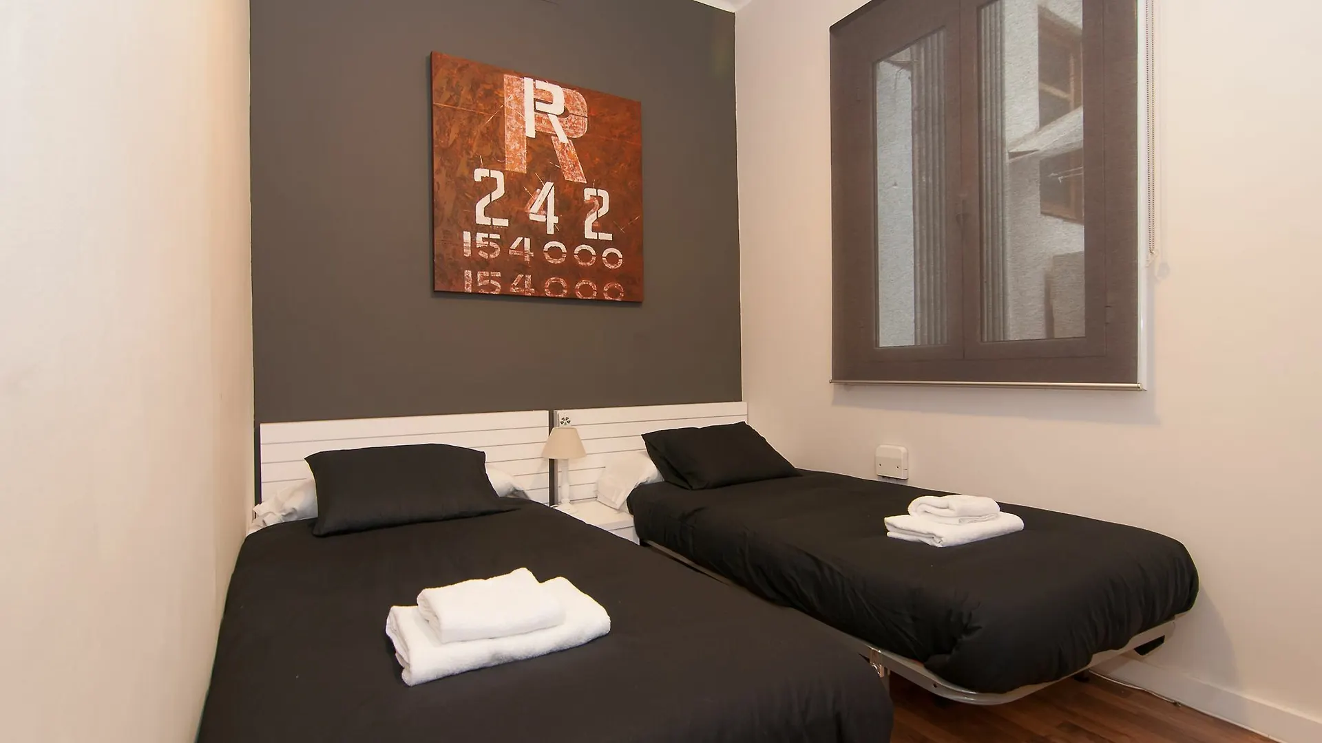 Bbarcelona Gaudi Avenue Flats Apartment