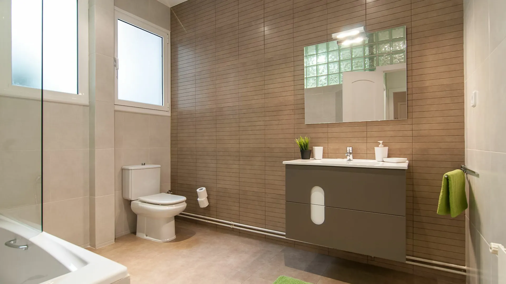 Bbarcelona Gaudi Avenue Flats Apartment Barcelona